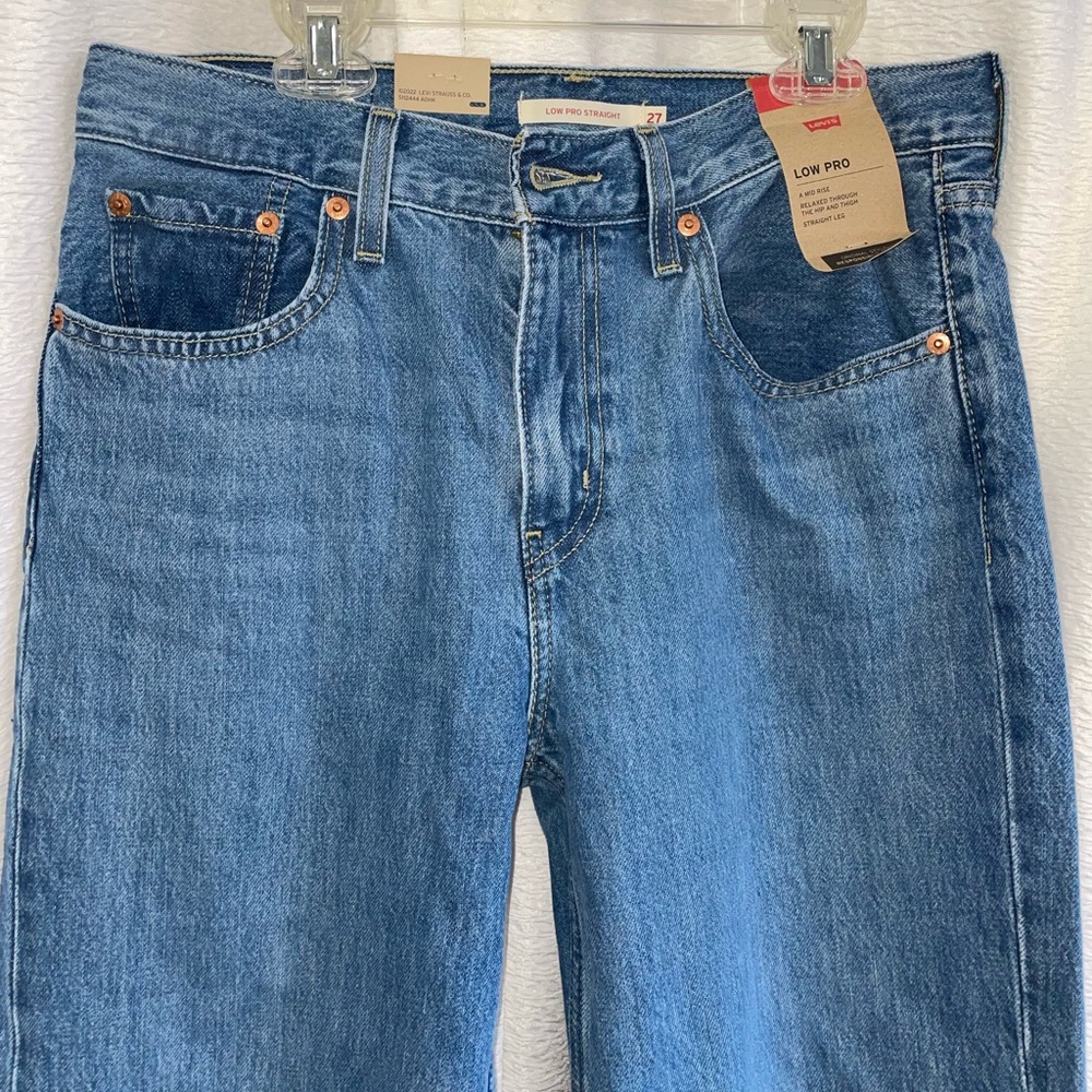Levi womens low pro jeans